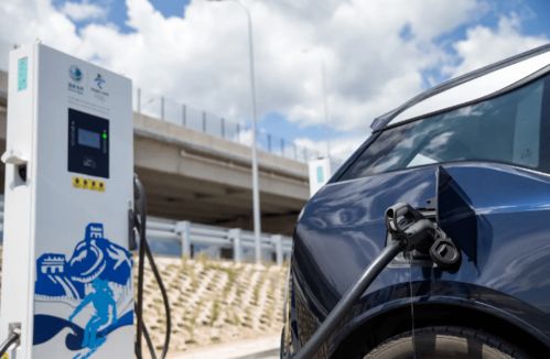 合作│与国电战略合作 宝马今年底将为车主提供超过27万根充电桩